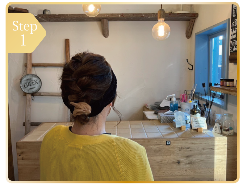 完全個室・予約制のプライベート空間でゆったりと施術を受けられます。